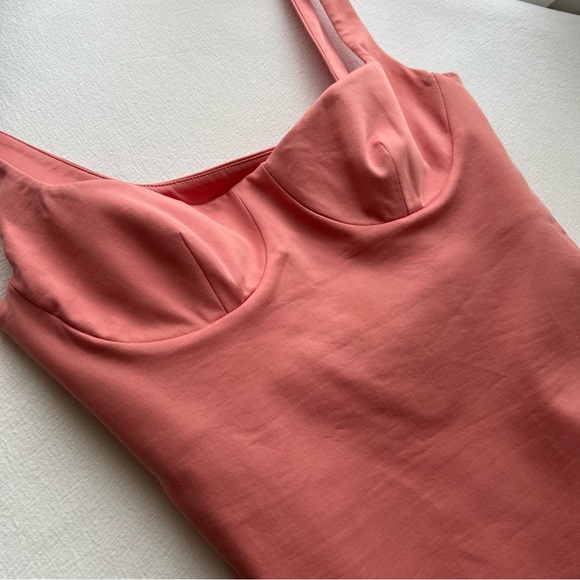 SIR. the label Giacomo Bustier top Size Size 0 US 2
Pink - Picture 7 of 14